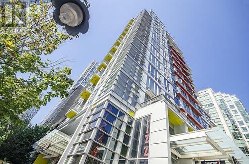 1205 Howe Street, Vancouver, BC - Outdoor