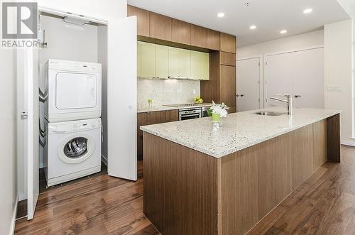 1205 Howe Street, Vancouver, BC - Indoor Photo Showing Laundry Room