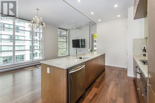 1205 Howe Street, Vancouver, BC - Indoor Photo Showing Kitchen With Upgraded Kitchen