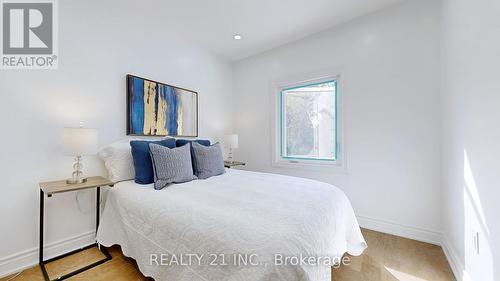 92 King Edward Avenue, Toronto, ON - Indoor Photo Showing Bedroom