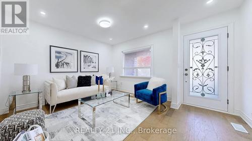 92 King Edward Avenue, Toronto, ON - Indoor Photo Showing Living Room