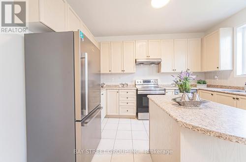 113 Yale Lane, Markham, ON - Indoor Photo Showing Kitchen