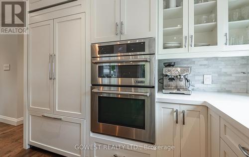 249 Cheltenham Road, Burlington, ON - Indoor Photo Showing Kitchen