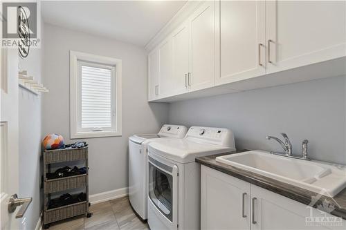 223 Station Trail, Russell, ON - Indoor Photo Showing Laundry Room