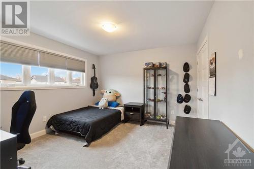 223 Station Trail, Russell, ON - Indoor Photo Showing Bedroom