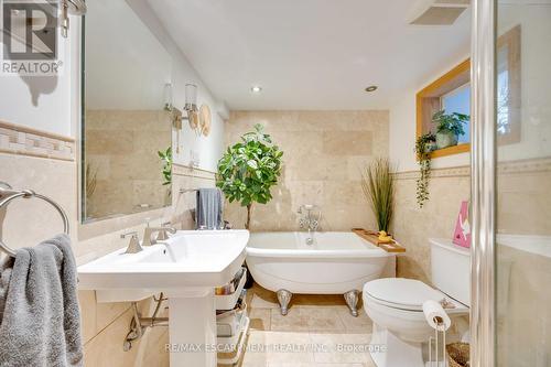 689 Dovercourt Road, Toronto, ON - Indoor Photo Showing Bathroom