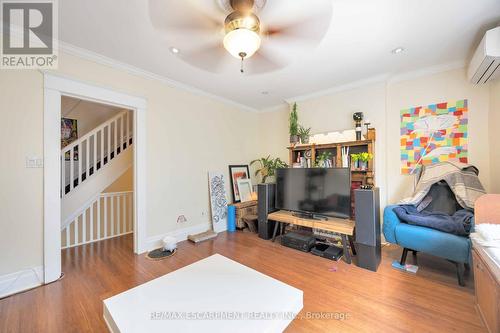 689 Dovercourt Road, Toronto, ON - Indoor