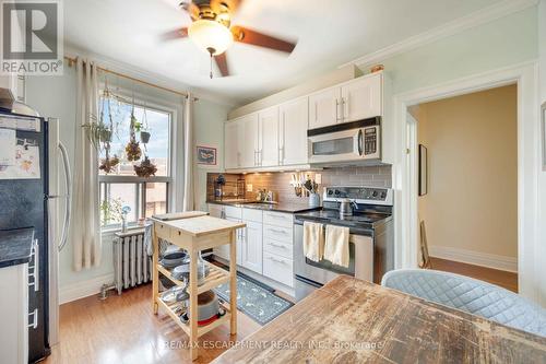 689 Dovercourt Road, Toronto, ON - Indoor Photo Showing Kitchen