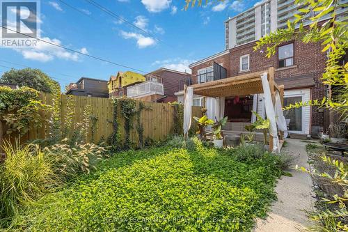 689 Dovercourt Road, Toronto, ON - Outdoor