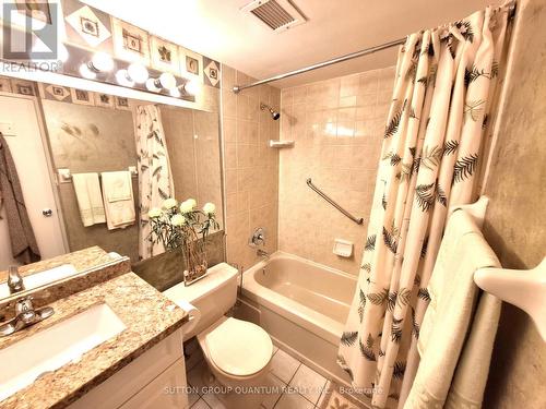 2318 - 1333 Bloor Street E, Mississauga, ON - Indoor Photo Showing Bathroom