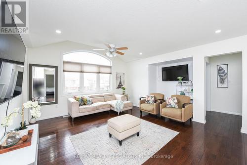 463 Dymott Avenue, Milton, ON - Indoor Photo Showing Living Room