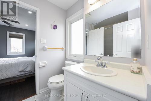 463 Dymott Avenue, Milton, ON - Indoor Photo Showing Bathroom