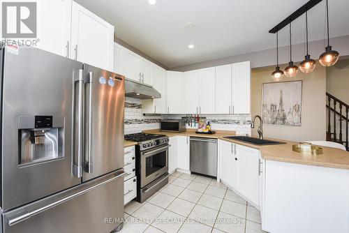 463 Dymott Avenue, Milton, ON - Indoor Photo Showing Kitchen