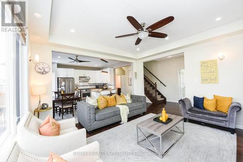 463 Dymott Avenue, Milton, ON - Indoor Photo Showing Living Room