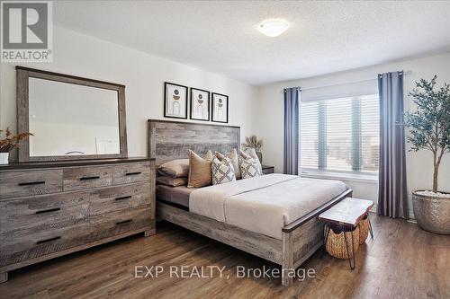 1429 Sycamore Gardens, Milton, ON - Indoor Photo Showing Bedroom