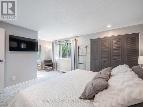 C - 150 Kingswood Drive, Kitchener, ON - Indoor Photo Showing Bedroom