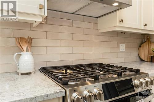 1815 Hunters Run Drive, Ottawa, ON - Indoor Photo Showing Kitchen