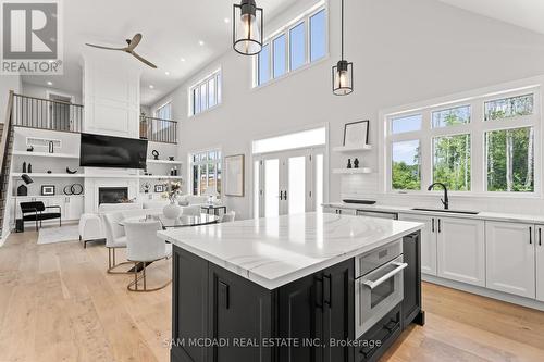 46 Charles Tilley Crescent, Clarington, ON - Indoor Photo Showing Kitchen With Upgraded Kitchen