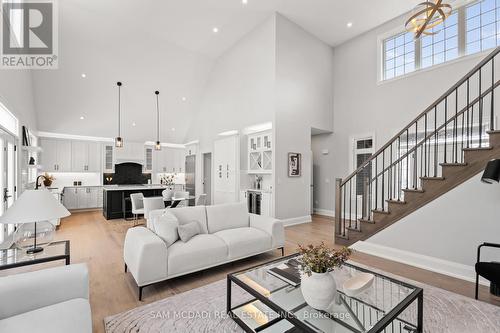 46 Charles Tilley Crescent, Clarington, ON - Indoor Photo Showing Living Room