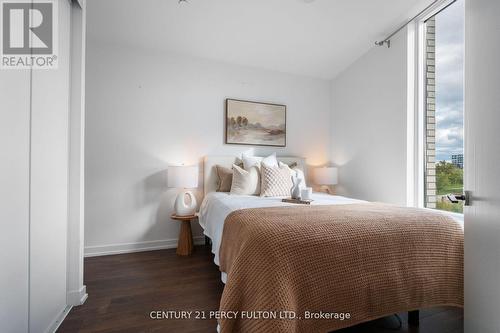 531 - 3100 Keele Street, Toronto, ON - Indoor Photo Showing Bedroom