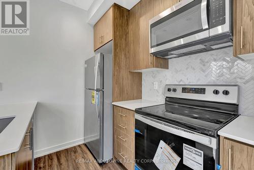 23 - 3562 Colonial Drive, Mississauga, ON - Indoor Photo Showing Kitchen