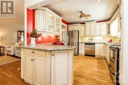 21 Glen Abbey Crescent, Ottawa, ON - Indoor Photo Showing Kitchen With Stainless Steel Kitchen With Upgraded Kitchen