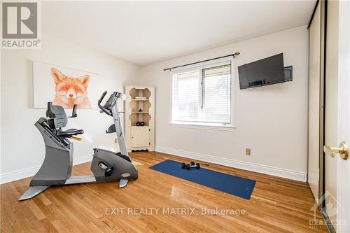 21 Glen Abbey Crescent, Ottawa, ON - Indoor Photo Showing Gym Room