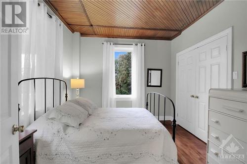 7232 Malakoff Road, Ottawa, ON - Indoor Photo Showing Bedroom