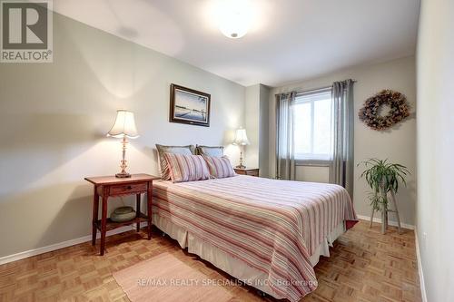 45 - 2445 Homelands Drive, Mississauga, ON - Indoor Photo Showing Bedroom