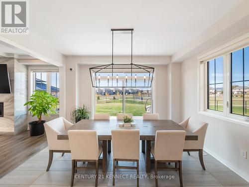 38 Mildred Gillies Street, North Dumfries, ON - Indoor Photo Showing Dining Room