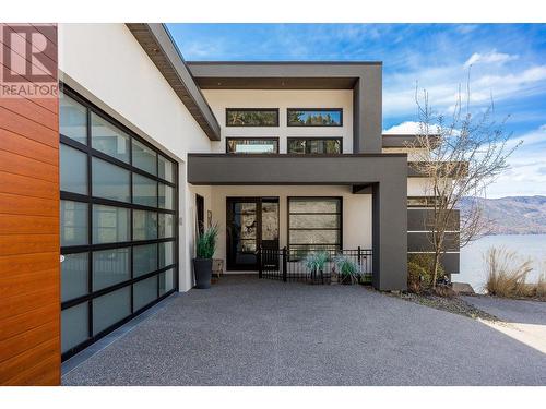 3324 Black Pine Lane, Kelowna, BC - Outdoor