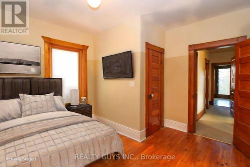 315 Pearl Avenue, Peterborough (Downtown), ON - Indoor Photo Showing Bedroom