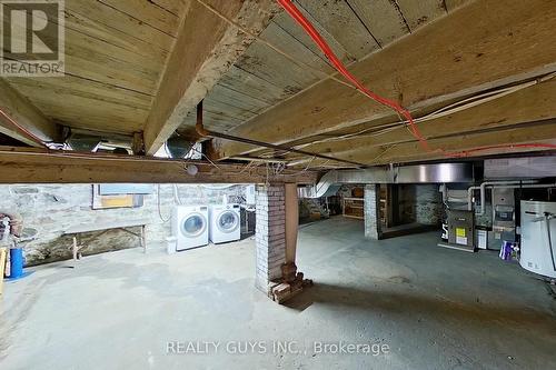 315 Pearl Avenue, Peterborough (Downtown), ON - Indoor Photo Showing Garage