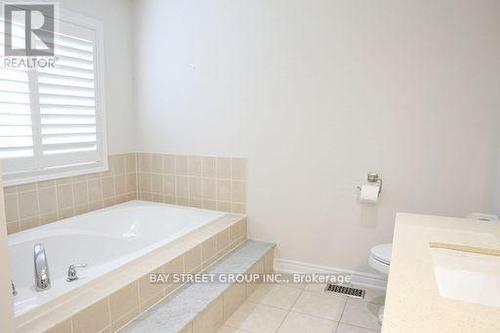 2309 Coronation Drive, Oakville, ON - Indoor Photo Showing Bathroom