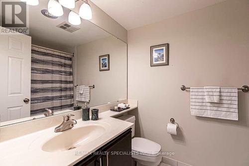 520 - 1001 Cedarglen Gate, Mississauga, ON - Indoor Photo Showing Bathroom