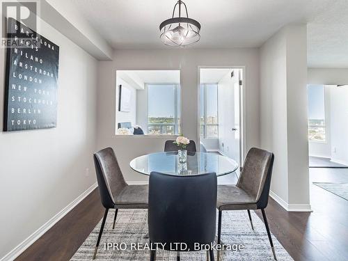 1101 - 115 Hillcrest Avenue, Mississauga, ON - Indoor Photo Showing Dining Room