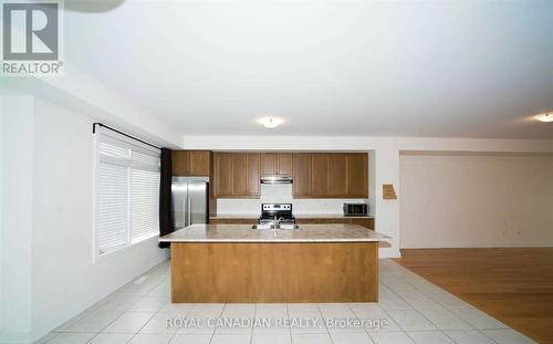 2 - 367 Veterans Drive N, Brampton, ON - Indoor Photo Showing Kitchen