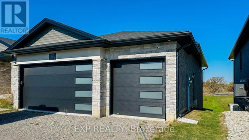 12 Hudson Drive, Brant, ON - Outdoor