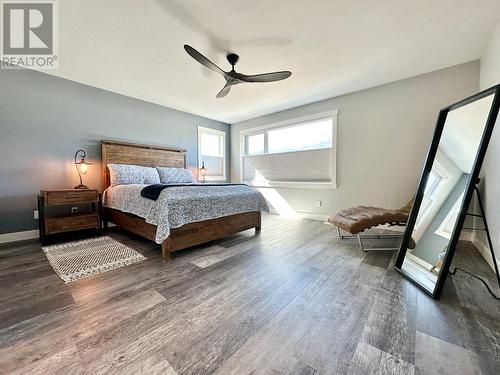 7016 Wren Drive, Osoyoos, BC - Indoor Photo Showing Bedroom