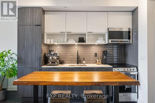 N812 - 35 Rolling Mills Road, Toronto, ON - Indoor Photo Showing Kitchen