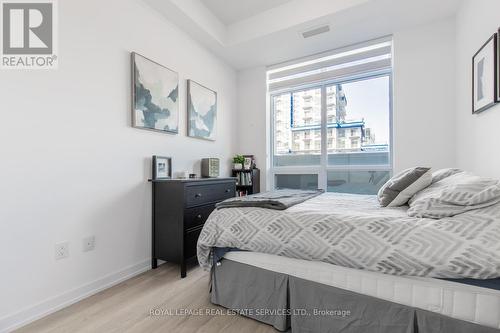 519 - 460 Dundas Street E, Hamilton, ON - Indoor Photo Showing Bedroom