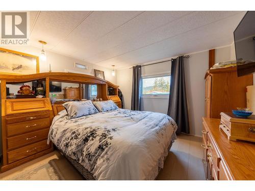 518 Lister Road, Kamloops, BC - Indoor Photo Showing Bedroom