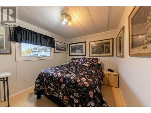 518 Lister Road, Kamloops, BC - Indoor Photo Showing Bedroom