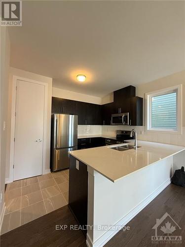 538 Oldenberg Avenue, Ottawa, ON - Indoor Photo Showing Kitchen