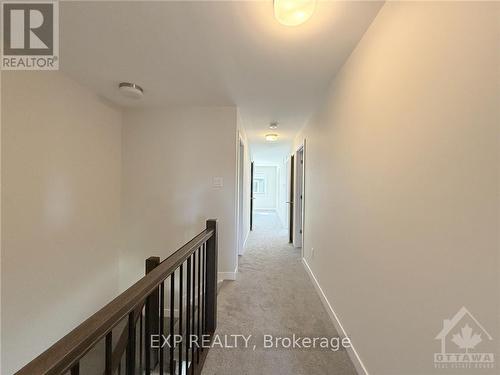 538 Oldenberg Avenue, Ottawa, ON - Indoor Photo Showing Other Room