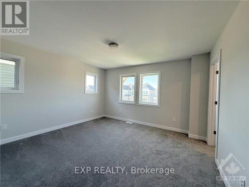 538 Oldenberg Avenue, Ottawa, ON - Indoor Photo Showing Other Room