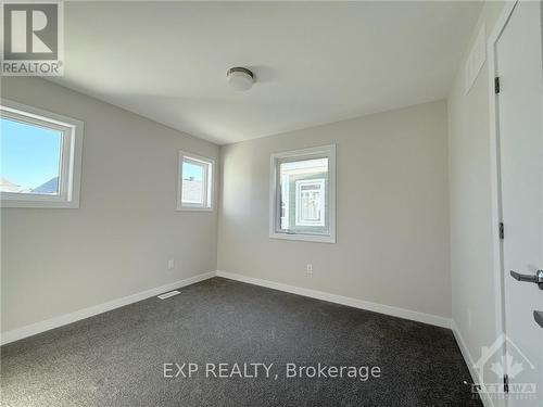 538 Oldenberg Avenue, Ottawa, ON - Indoor Photo Showing Other Room