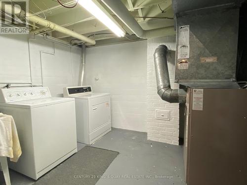 60 Northwood Drive, Toronto, ON - Indoor Photo Showing Laundry Room