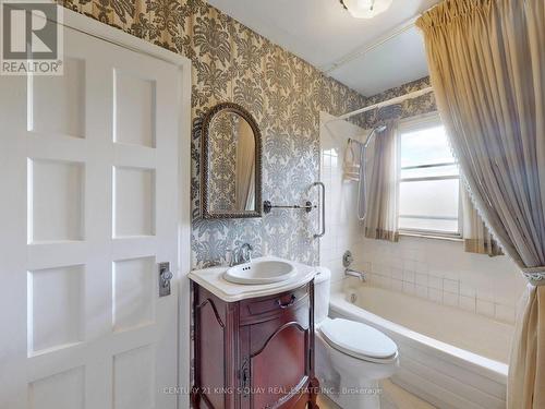 60 Northwood Drive, Toronto, ON - Indoor Photo Showing Bathroom