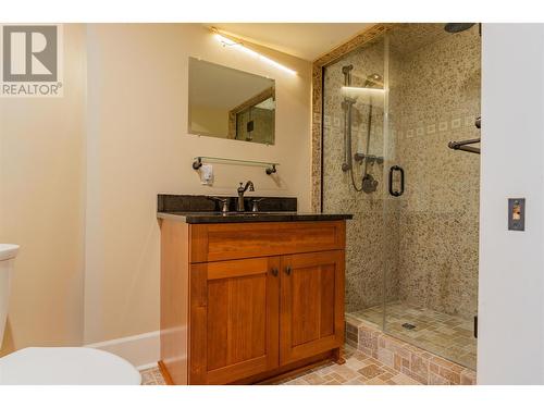 635 Highway 22 Highway Lot# A, Rossland, BC - Indoor Photo Showing Bathroom